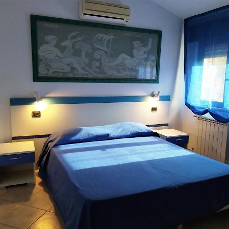 B&B Luna Blu Карбония Экстерьер фото